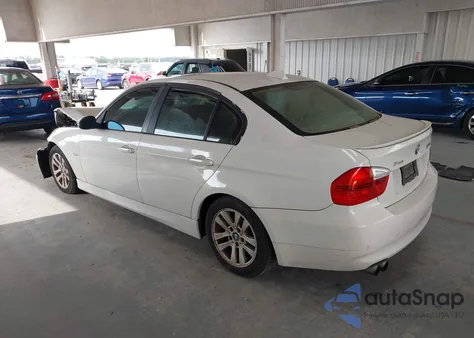 2008 BMW 328 z USA, uszkodzony, nr VIN WBAVA37568NL49181